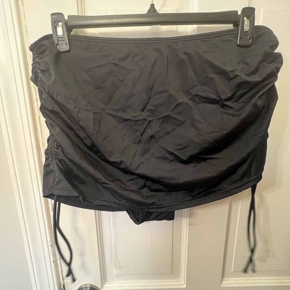 Swimsuits For All - side rouched swim skirt - size 20 - never worn